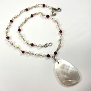 Yochi NY Freshwater Pearl Glass Beaded Mother of Perl Pendant Necklace Boho